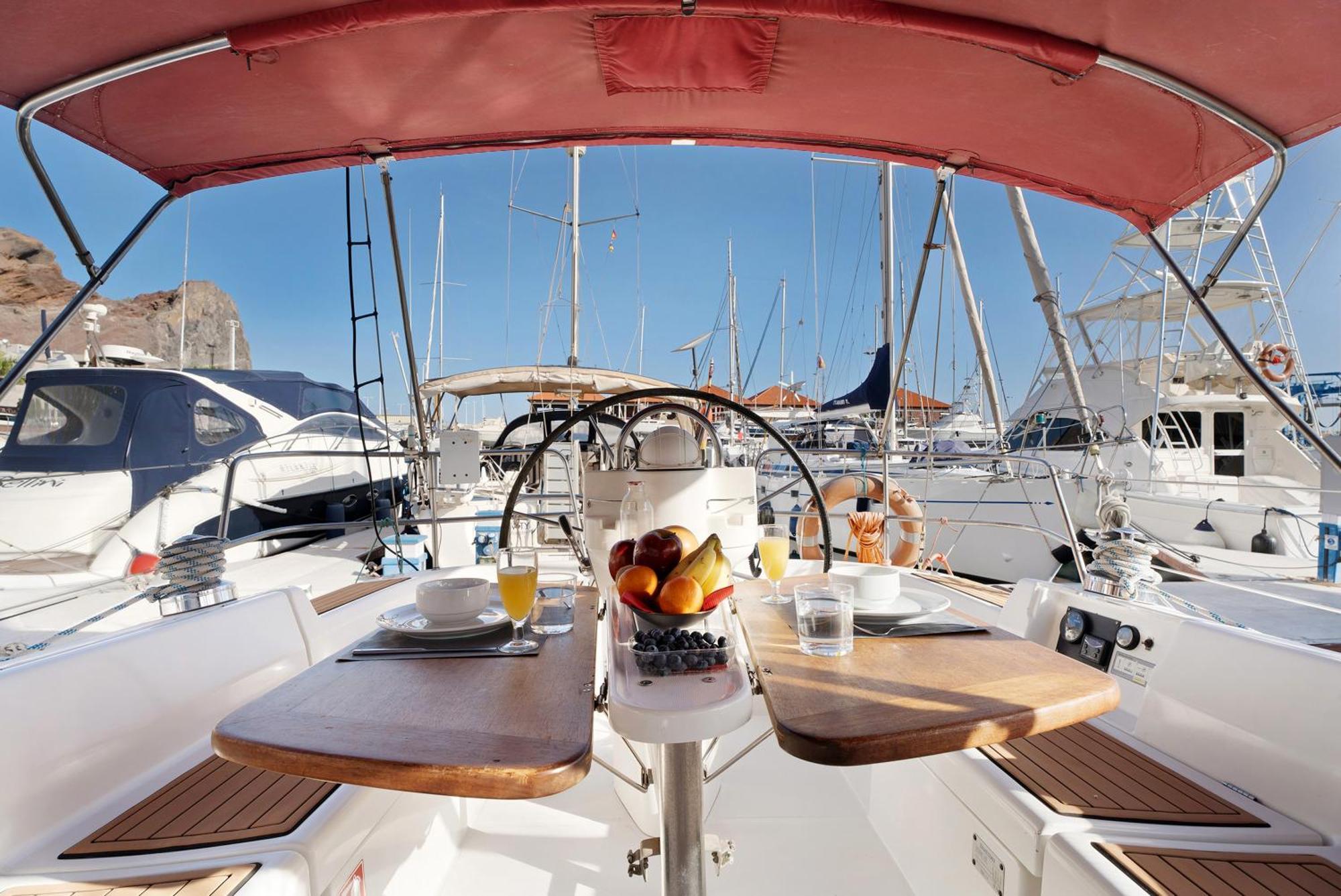 Готель Pato Lucas Sail Boat Сан-Себастьян-де-ла-Гомера Екстер'єр фото